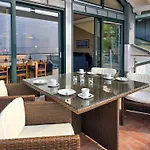 Friede-marie, Penthouse Sophie